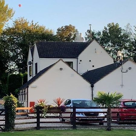 Hope Orchard Bed & Breakfast Cheltenham Exterior photo